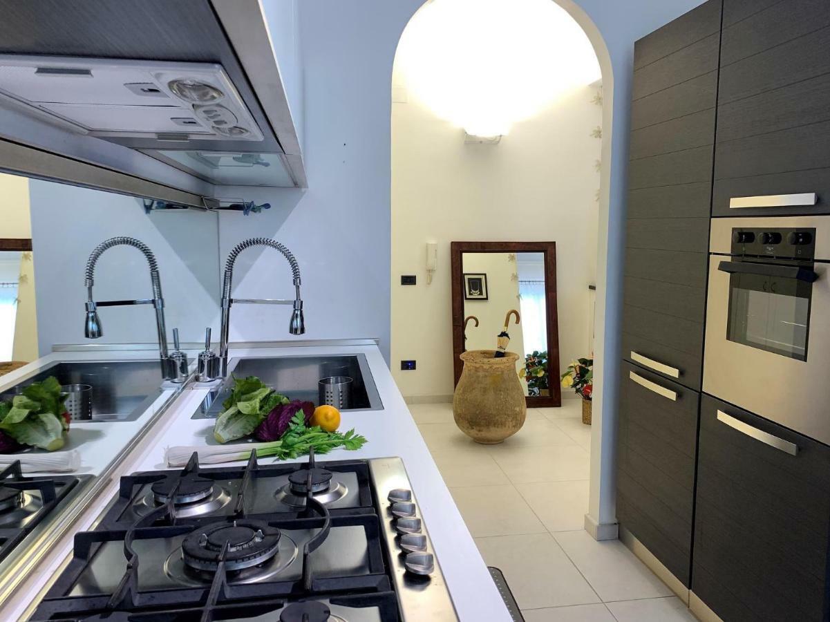 House Sarzano By Holiday World เจนัว ภายนอก รูปภาพ